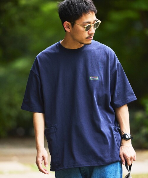 FREAK'S STORE(フリークスストア)の「限定展開 ビッグシルエット サイドポケット クルーネックTシャツ(Tシャツ/カットソー・メンズ・ホワイト/ブラック/ベージュ/ネイビー/グレー・SMALL/MEDIUM/LARGE)」の5枚目の写真