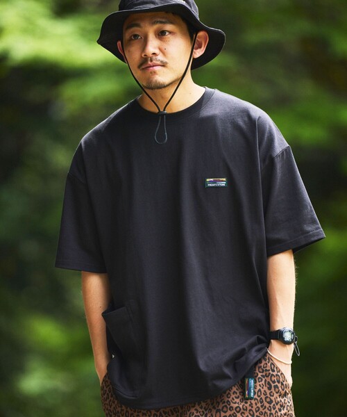 FREAK'S STORE(フリークスストア)の「限定展開 ビッグシルエット サイドポケット クルーネックTシャツ(Tシャツ/カットソー・メンズ・ホワイト/ブラック/ベージュ/ネイビー/グレー・SMALL/MEDIUM/LARGE)」の10枚目の写真