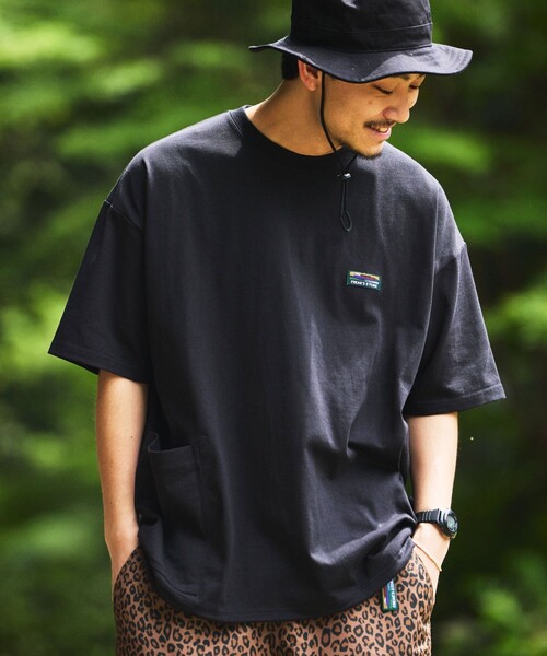 FREAK'S STORE(フリークスストア)の「限定展開 ビッグシルエット サイドポケット クルーネックTシャツ(Tシャツ/カットソー・メンズ・ホワイト/ブラック/ベージュ/ネイビー/グレー・SMALL/MEDIUM/LARGE)」の12枚目の写真