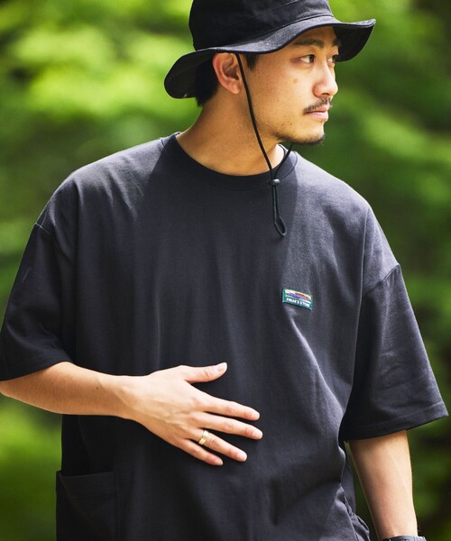 FREAK'S STORE(フリークスストア)の「限定展開 ビッグシルエット サイドポケット クルーネックTシャツ(Tシャツ/カットソー・メンズ・ホワイト/ブラック/ベージュ/ネイビー/グレー・SMALL/MEDIUM/LARGE)」の15枚目の写真