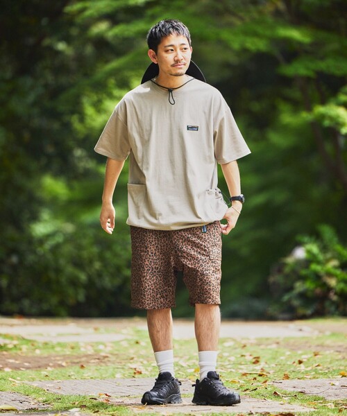 FREAK'S STORE(フリークスストア)の「限定展開 ビッグシルエット サイドポケット クルーネックTシャツ(Tシャツ/カットソー・メンズ・ホワイト/ブラック/ベージュ/ネイビー/グレー・SMALL/MEDIUM/LARGE)」の17枚目の写真