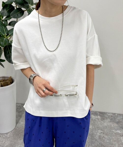 fredy emue（フレディエミュ）の「ポンチハーフスリーブＴ（Tシャツ/カットソー・レディース・ライトグレー/カーキ/チャコールグレー/オフホワイト・38）」の2枚目の写真