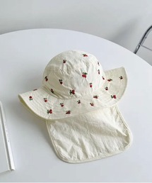 Bambin（ボンバン）の「【 Bambin / ボンバン 】 刺繍 バラエティ バケットハット / 日除け付き UVカット（ハット）」