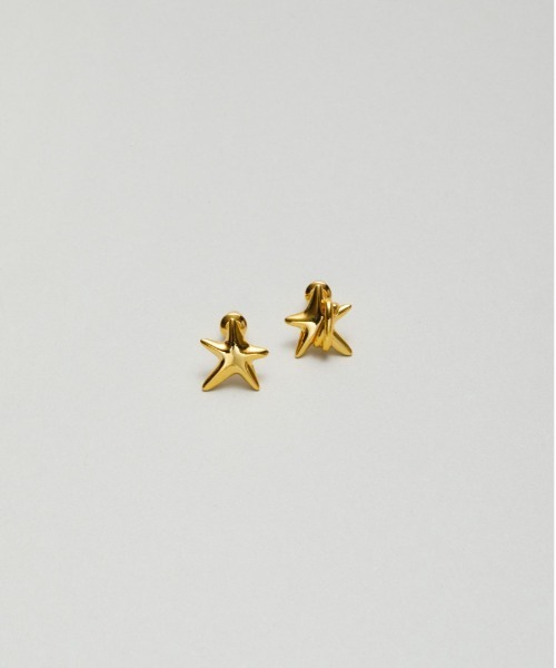 LAPUIS（ラピュイ）の「LAPUIS(ラピュイ)Coil Star pierced earrings A（ピアス（両耳用）・レディース・ゴールド/マルチ・FREE）」の2枚目の写真