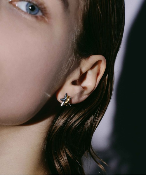 LAPUIS（ラピュイ）の「LAPUIS(ラピュイ)Coil Star pierced earrings A（ピアス（両耳用）・レディース・ゴールド/マルチ・FREE）」の10枚目の写真