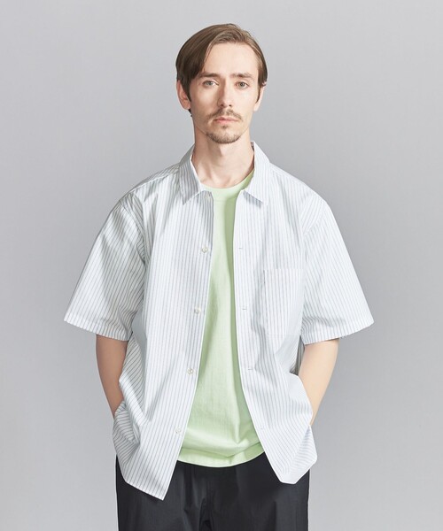 BEAUTY&YOUTH UNITED ARROWS(ビューティーアンドユースユナイテッドアローズ)の「クールタッチ ストライプ キャンプカラー リラックスレギュラー シャツ ‐接触冷感‐(シャツ/ブラウス・メンズ・ライトブルー/ロイヤルブルー/ホワイト・S/M/L/XL)」の1枚目の写真