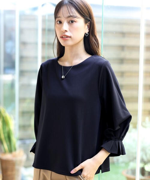 Tiaclasse(ティアクラッセ)の「タックスリーブカットソートップス(Tシャツ/カットソー・レディース・ブルー/ボルドー/ネイビー/モカ・XXL/XL)」の2枚目の写真