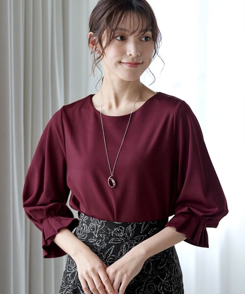 Tiaclasse(ティアクラッセ)の「タックスリーブカットソートップス(Tシャツ/カットソー・レディース・ブルー/ボルドー/ネイビー/モカ・XXL/XL)」の4枚目の写真