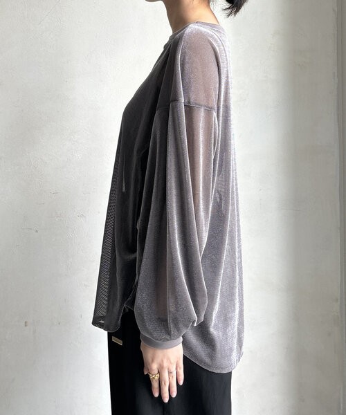 DouDou（ドゥドゥ）の「【WEB限定】ベロアメッシュプルオーバー（Tシャツ/カットソー・レディース・アイボリー/ブラック/グレー・FREE）」の4枚目の写真