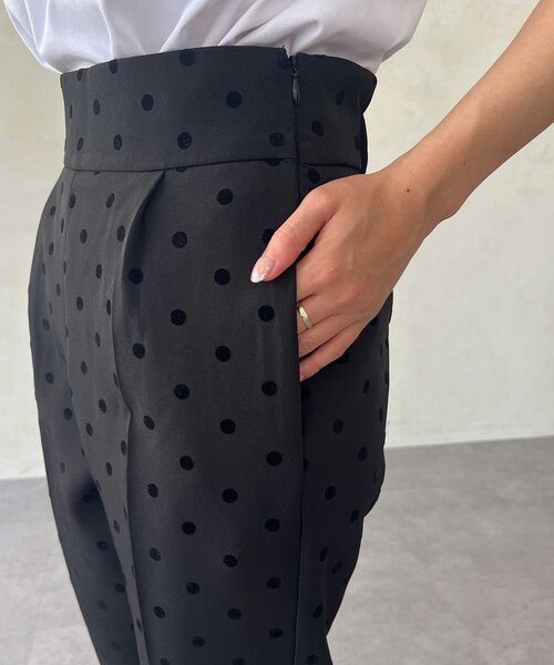 Chez toi（シェトワ）の「【PMサイズ展開あり】フロッキードットテーパードパンツ（その他パンツ・レディース・アイボリー/ネイビー/ブラック・MEDIUM/PM）」の17枚目の写真