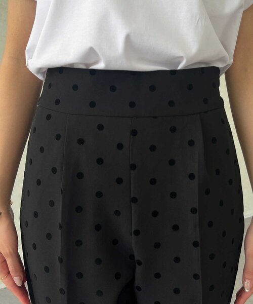 Chez toi（シェトワ）の「【PMサイズ展開あり】フロッキードットテーパードパンツ（その他パンツ・レディース・アイボリー/ネイビー/ブラック・MEDIUM/PM）」の19枚目の写真