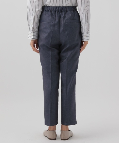 Elura（エルーラ）の「＜レギュラー／低身長サイズ＞大人デニムテーパードパンツ／143164（デニムパンツ・レディース・ネイビー・FREE(S)/LARGE/MEDIUM）」の8枚目の写真