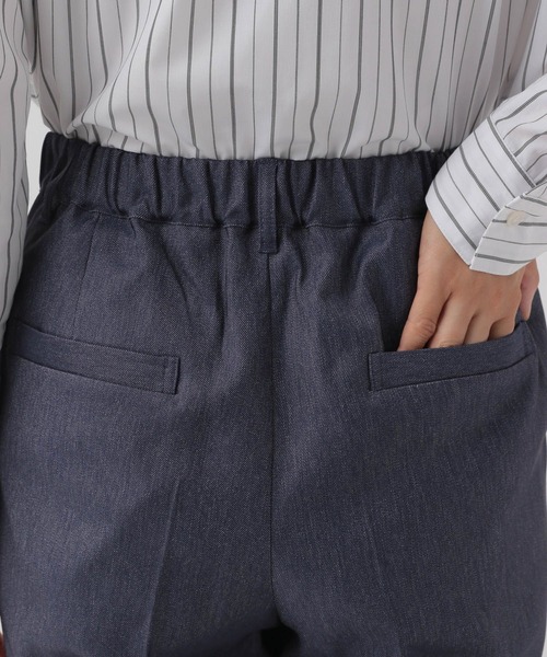 Elura（エルーラ）の「＜レギュラー／低身長サイズ＞大人デニムテーパードパンツ／143164（デニムパンツ・レディース・ネイビー・FREE(S)/LARGE/MEDIUM）」の12枚目の写真
