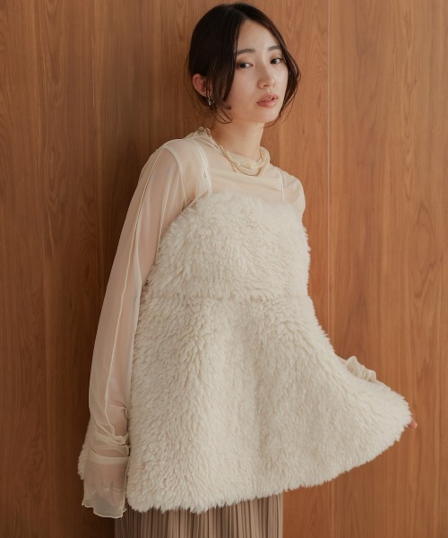 Bab（バブ）の「ペプラムファーキャミベスト（ベスト・レディース・アイボリー/チャコールグレー/モカ・FREE）」の7枚目の写真