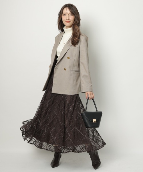 Apuweiser-riche（アプワイザーリッシェ）の「チェック刺繍