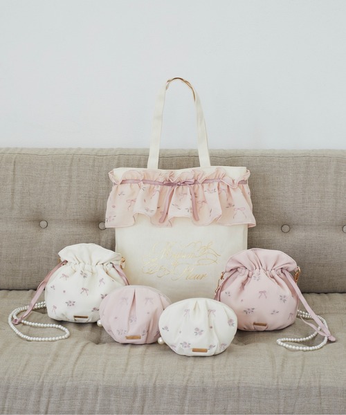 Maison de FLEUR(メゾンドフルール)の「ローズリボン刺繍2Wayトートバッグ(トートバッグ・レディース・ピンクベージュ/アイボリー・FREE)」の3枚目の写真