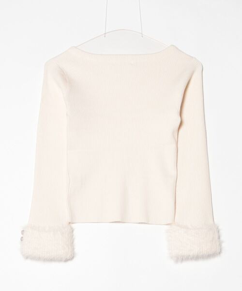 ASTORIA ODIER（アストリアオディール）の「袖ファーヤーン リブニットプルオーバー（ニット/セーター・レディース・ピンクベージュ/ホワイト/ブラック・MEDIUM/SMALL）」の4枚目の写真