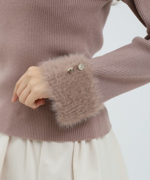 ASTORIA ODIER（アストリアオディール）の「袖ファーヤーン リブニットプルオーバー（ニット/セーター・レディース・ピンクベージュ/ホワイト/ブラック・MEDIUM/SMALL）」の8枚目の写真