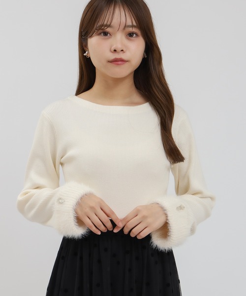 ASTORIA ODIER（アストリアオディール）の「袖ファーヤーン リブニットプルオーバー（ニット/セーター・レディース・ピンクベージュ/ホワイト/ブラック・MEDIUM/SMALL）」の22枚目の写真