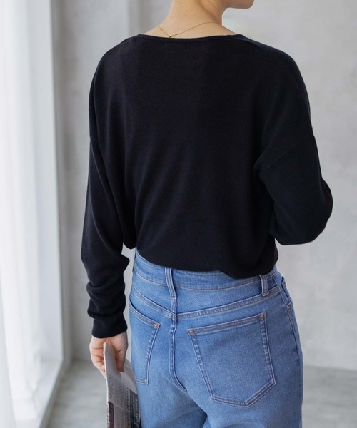 NAVY(ネイビー)の「nAvy 洗えるニット カシミヤタッチ Vネックプルオーバー(ニット/セーター・レディース・オレンジ系その他/グレイッシュベージュ/ブラック/ブルーグリーン・M/L)」の7枚目の写真
