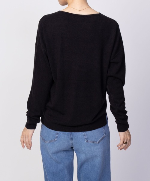 NAVY(ネイビー)の「nAvy 洗えるニット カシミヤタッチ Vネックプルオーバー(ニット/セーター・レディース・オレンジ系その他/グレイッシュベージュ/ブラック/ブルーグリーン・M/L)」の11枚目の写真
