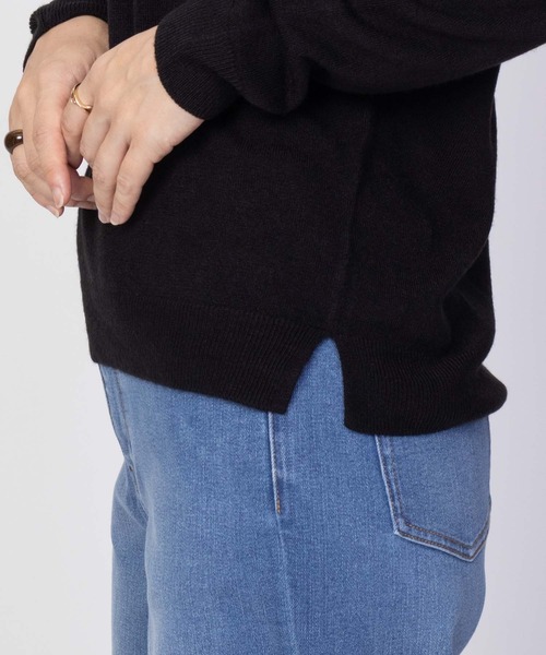 NAVY(ネイビー)の「nAvy 洗えるニット カシミヤタッチ Vネックプルオーバー(ニット/セーター・レディース・オレンジ系その他/グレイッシュベージュ/ブラック/ブルーグリーン・M/L)」の12枚目の写真