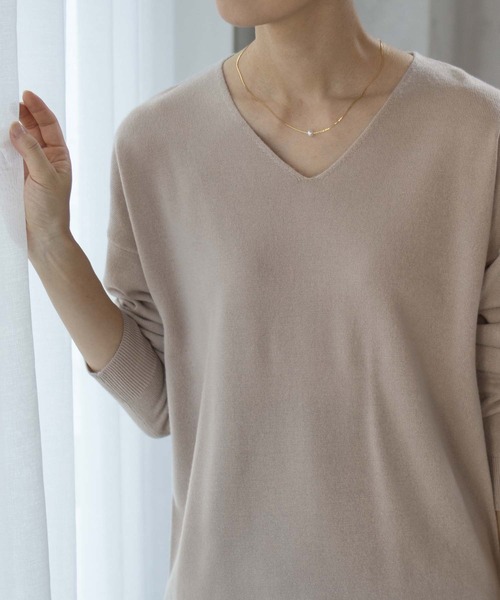 NAVY(ネイビー)の「nAvy 洗えるニット カシミヤタッチ Vネックプルオーバー(ニット/セーター・レディース・オレンジ系その他/グレイッシュベージュ/ブラック/ブルーグリーン・M/L)」の19枚目の写真