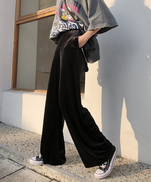 IRADOWL(アイラドール)の「ベロア素材ブラックカラーロングパンツ(その他パンツ・レディース・ブラック・LARGE/MEDIUM/SMALL)」の9枚目の写真