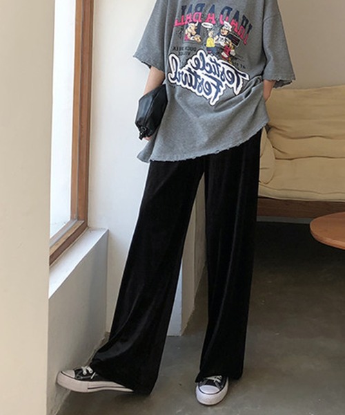IRADOWL(アイラドール)の「ベロア素材ブラックカラーロングパンツ(その他パンツ・レディース・ブラック・LARGE/MEDIUM/SMALL)」の4枚目の写真