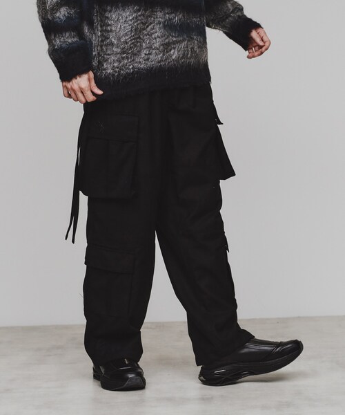 tk.TAKEO KIKUCHI（ティーケータケオキクチ）の「◆起毛テクニカルカーゴパンツ（カーゴパンツ・メンズ・チャコールグレー/ブラウン系その他/ブラック/ネイビー系2/グレー系2・01/02/03）」の2枚目の写真