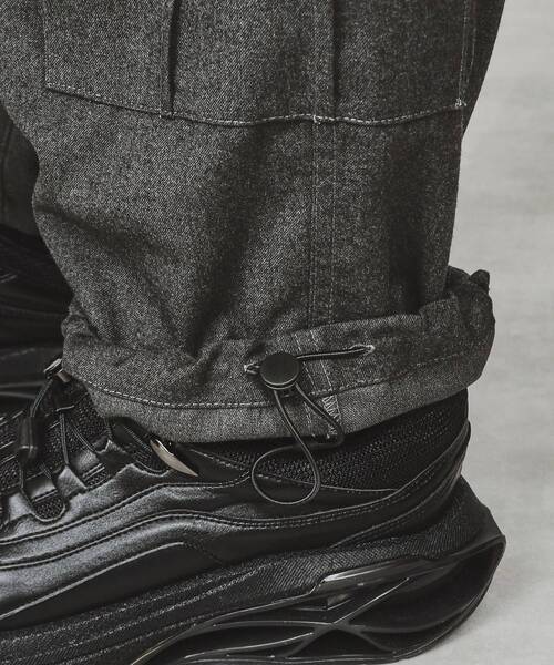tk.TAKEO KIKUCHI（ティーケータケオキクチ）の「◆起毛テクニカルカーゴパンツ（カーゴパンツ・メンズ・チャコールグレー/ブラウン系その他/ブラック/ネイビー系2/グレー系2・01/02/03）」の13枚目の写真