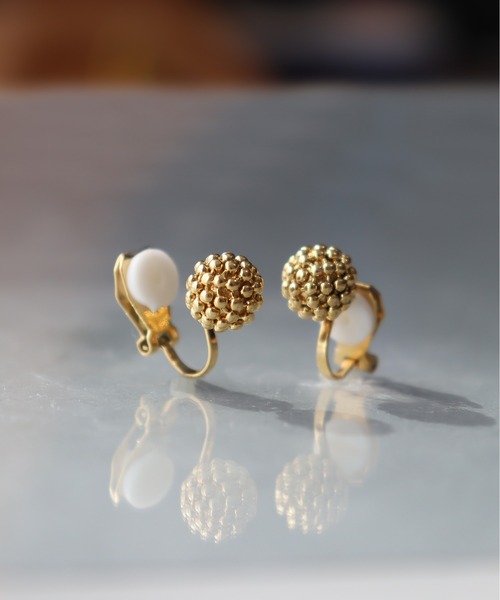 ieLS（イエルズ）の「金属アレルギー対応「ieLS」ステンレス　ボールギー対応「ieLS」ステンレス　グレインボールイヤリング（イヤリング・レディース・ゴールド・ONE SIZE）」の3枚目の写真