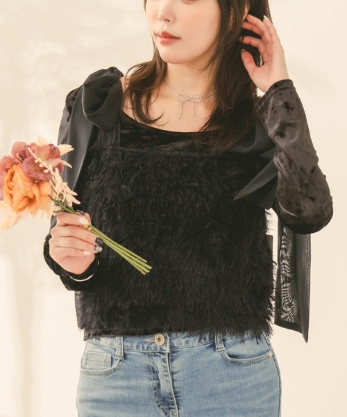 Os accessory(オズアクセサリー)の「Os -オズ- 前後2WAY Uネック クラッシュベロアトップス(Tシャツ/カットソー・レディース・グレー/ブラック/ゴールド・FREE)」の13枚目の写真