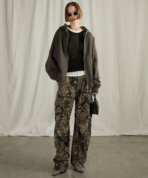 PRANK PROJECT(プランクプロジェクト)の「アイレットフーディパーカー / Eyelet Hoodie(パーカー・レディース・ホワイト/グレー/チャコールグレー/ダークブラック/ブラウン・FREE)」の6枚目の写真