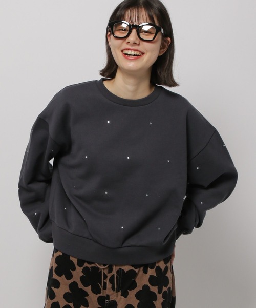 niko and...(ニコアンド)の「スタッズ裏起毛プルオーバー(その他トップス・レディース・チャコール/グレー/オフホワイト・LARGE/MEDIUM)」の13枚目の写真