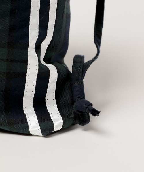 FOREVER 21（フォーエバー トゥエンティーワン）の「【2025SS】アソートナップサック（バックパック/リュック・レディース・ピンク/チェック/ブラック・FREE）」の15枚目の写真
