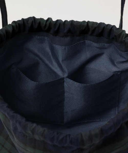 FOREVER 21（フォーエバー トゥエンティーワン）の「【2025SS】アソートナップサック（バックパック/リュック・レディース・ピンク/チェック/ブラック・FREE）」の18枚目の写真