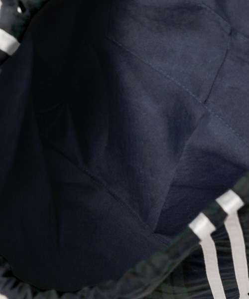 FOREVER 21（フォーエバー トゥエンティーワン）の「【2025SS】アソートナップサック（バックパック/リュック・レディース・ピンク/チェック/ブラック・FREE）」の19枚目の写真