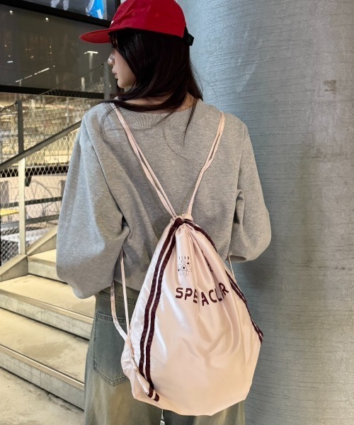 FOREVER 21（フォーエバー トゥエンティーワン）の「【2025SS】アソートナップサック（バックパック/リュック・レディース・ピンク/チェック/ブラック・FREE）」の6枚目の写真