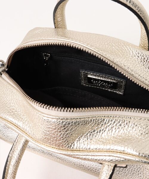 RIPANI(リパーニ)の「【RIPANI】メタリックレザーミニボストンバッグ(Q56402)(ボストンバッグ・レディース・シルバー/ゴールド・ALL)」の8枚目の写真
