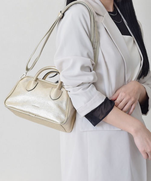 RIPANI(リパーニ)の「【RIPANI】メタリックレザーミニボストンバッグ(Q56402)(ボストンバッグ・レディース・シルバー/ゴールド・ALL)」の1枚目の写真