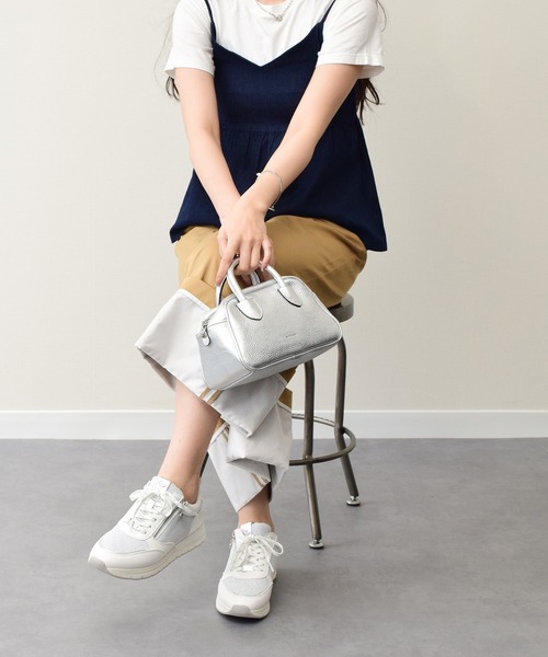 RIPANI(リパーニ)の「【RIPANI】メタリックレザーミニボストンバッグ(Q56402)(ボストンバッグ・レディース・シルバー/ゴールド・ALL)」の12枚目の写真