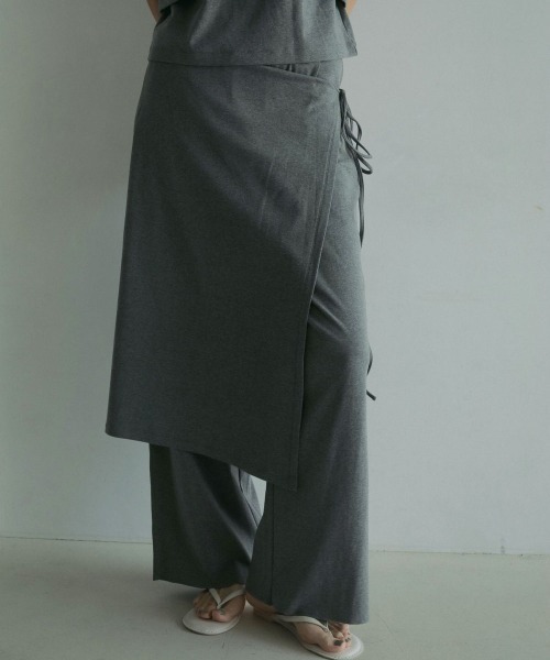 anuke（アンヌーク）の「anuke Layered Cut Pants レイヤードカット