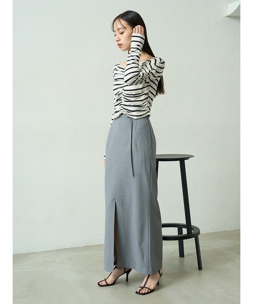 SNIDEL（スナイデル）の「【WEB限定カラーあり】ギャザーオフショルカットソー（Tシャツ/カットソー・レディース・ライトブルー/ブラック/アイボリー/その他/グレイッシュベージュ・FREE）」の8枚目の写真