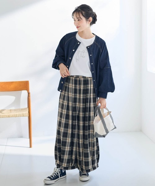 SMILE LAND(スマイルランド)の「<大きいサイズ>綿100%猫刺しゅうTシャツ【Otona Purete】(Tシャツ/カットソー・レディース・ブラック/オフホワイト・LL/3L/5L/L/4L)」の11枚目の写真