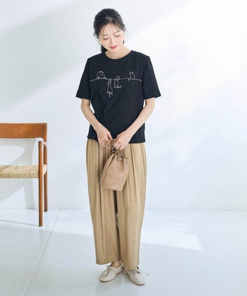 SMILE LAND(スマイルランド)の「<大きいサイズ>綿100%猫刺しゅうTシャツ【Otona Purete】(Tシャツ/カットソー・レディース・ブラック/オフホワイト・LL/3L/5L/L/4L)」の13枚目の写真