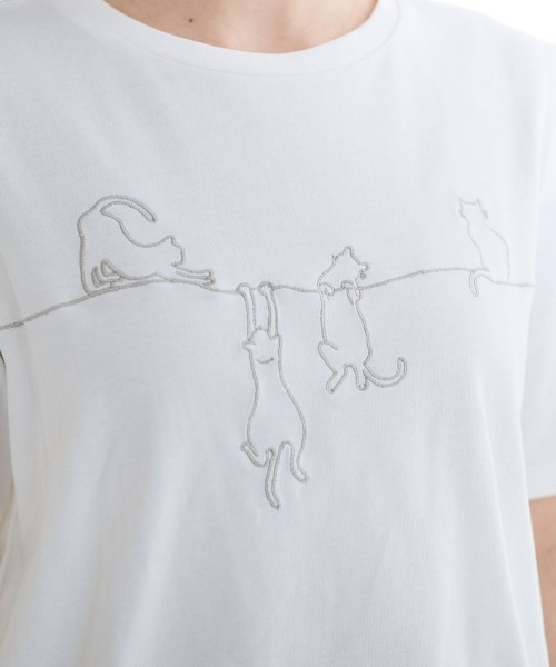 SMILE LAND(スマイルランド)の「<大きいサイズ>綿100%猫刺しゅうTシャツ【Otona Purete】(Tシャツ/カットソー・レディース・ブラック/オフホワイト・LL/3L/5L/L/4L)」の16枚目の写真