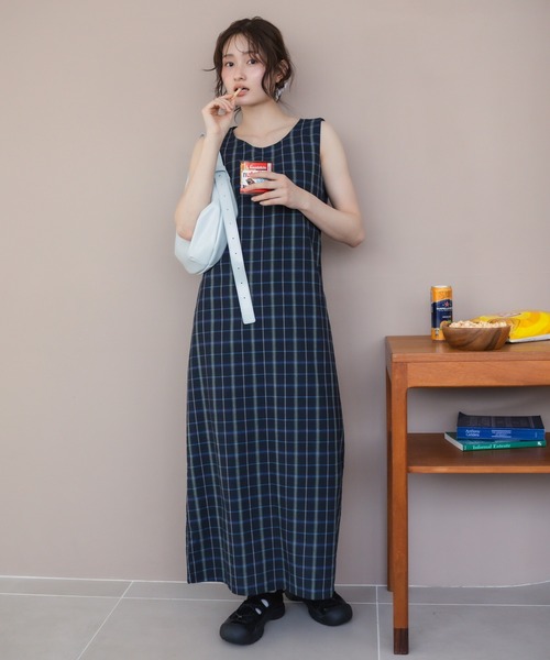 HEILIS(ヘイリス)の「【大人気!HIT ITEM!】【新色追加】チェック柄ロングワンピース/ネイビー 韓国 ビンテージ ガーリー フェミニン トラッド 春服 夏服 秋服 冬服 ブラック ブラウン ロング(ワンピース・レディース・ネイビー/ブラウン/ブラック・FREE)」の15枚目の写真