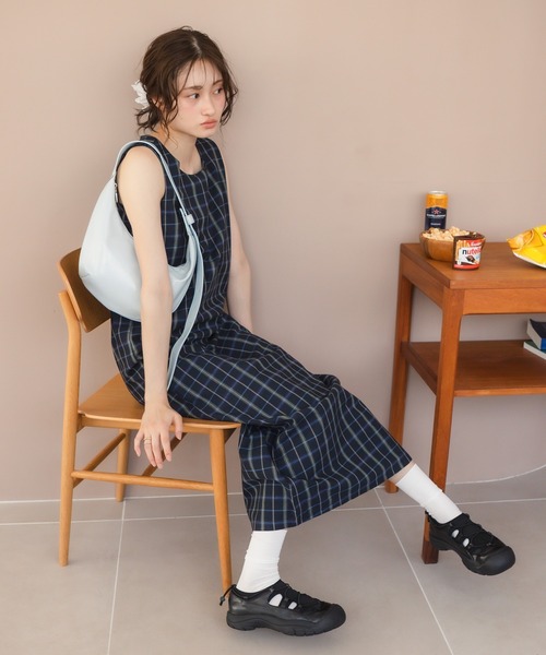 HEILIS(ヘイリス)の「【大人気!HIT ITEM!】【新色追加】チェック柄ロングワンピース/ネイビー 韓国 ビンテージ ガーリー フェミニン トラッド 春服 夏服 秋服 冬服 ブラック ブラウン ロング(ワンピース・レディース・ネイビー/ブラウン/ブラック・FREE)」の13枚目の写真