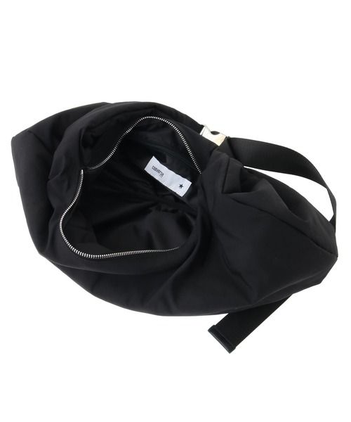 CONVERSE TOKYO（コンバーストウキョウ）の「2WAY NYLON GATHER MOON SHOULDER BAG（ショルダーバッグ・レディース・ブラック/カーキ/ライトベージュ・FREE）」の16枚目の写真